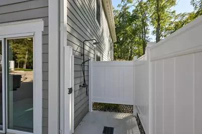 34726  Janesville Dr, Racine, WI 53149 - Photo 9