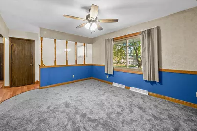 622  Clearview Dr, West Bend, WI 53090 - Photo 3