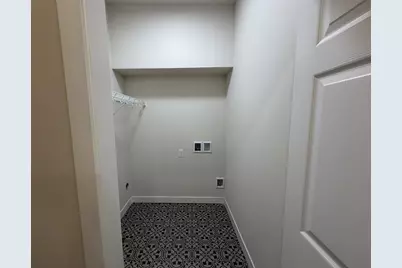 2360 N Dr William Finlayson St #2362, Milwaukee, WI 53212 - Photo 13
