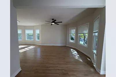 2360 N Dr William Finlayson St #2362, Milwaukee, WI 53212 - Photo 5