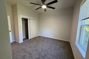 2360 N Dr William Finlayson St, Milwaukee, WI 53212 - Photo 15