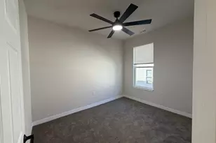 2360 N Dr William Finlayson St, Milwaukee, WI 53212 - Photo 21