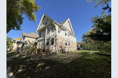 2360 N Dr William Finlayson St #2362, Milwaukee, WI 53212 - Photo 3
