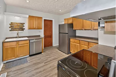 1201 S 75th St, West Allis, WI 53214 - Photo 7