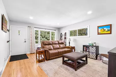 2309  Easy St, Waukesha, WI 53188 - Photo 5
