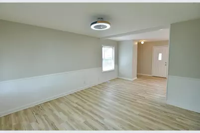 8430  14th Ave, Kenosha, WI 53143 - Photo 3