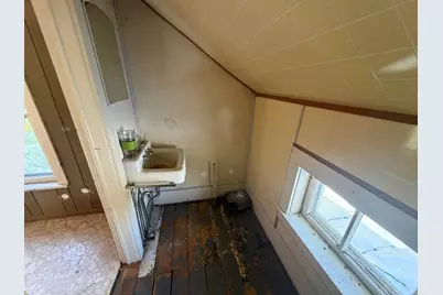 719 S 22nd St, Manitowoc, WI 54220 - Photo 7
