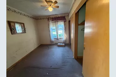 719 S 22nd St, Manitowoc, WI 54220 - Photo 3