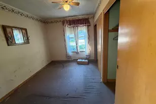 719 S 22nd St, Manitowoc, WI 54220 - Photo 3