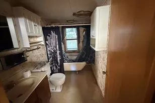 719 S 22nd St, Manitowoc, WI 54220 - Photo 21