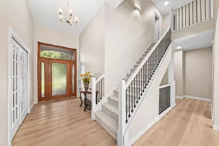 W289N3648 Huntsman Ct, Delafield, WI 53072 - Photo 3