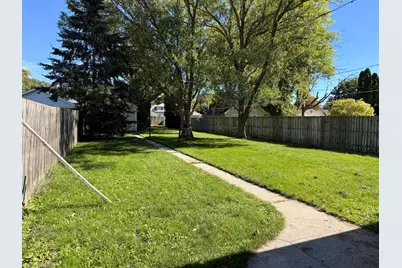 2407 S 17th St, Sheboygan, WI 53081 - Photo 21