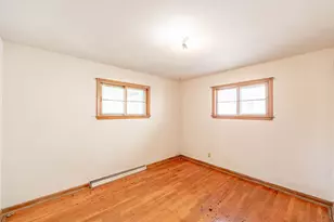 8023 W Scranton Pl, Milwaukee, WI 53218 - Photo 5