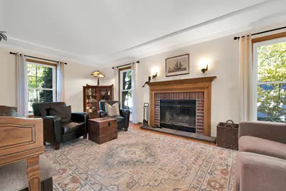 2215 W Mangold Ave, Milwaukee, WI 53221 - Photo 9