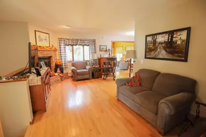 3462  Woodbridge Ct, La Crosse, WI 54601 - Photo 5