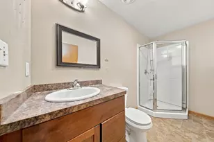 610 Downing Dr, Waukesha, WI 53186 - Photo 55