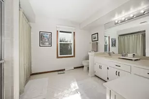 1515 W De La Warr Circle, Mequon, WI 53092 - Photo 11
