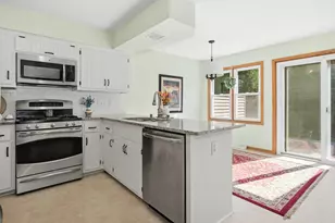 1515 W De La Warr Circle, Mequon, WI 53092 - Photo 17
