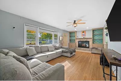 4551 N 100th St, Wauwatosa, WI 53225 - Photo 5