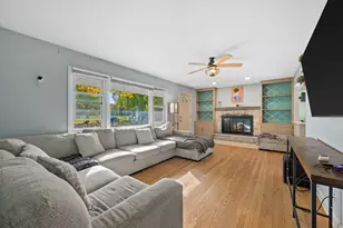 4551 N 100th St, Wauwatosa, WI 53225 - Photo 5