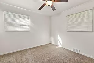 134 N Orchard St, Thiensville, WI 53092 - Photo 9
