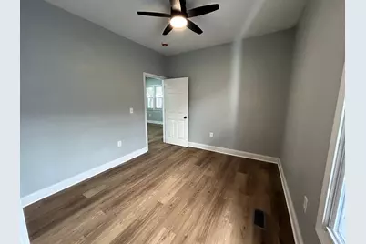3018 N Dr Lester Carter Dr, Milwaukee, WI 53206 - Photo 11