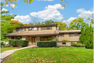 14920 W Olivia Ln, New Berlin, WI 53151 - Photo 45