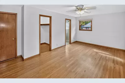 14920 W Olivia Ln, New Berlin, WI 53151 - Photo 13