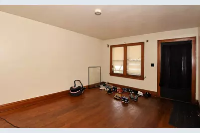 3623  Wright Ave, Racine, WI 53405 - Photo 5