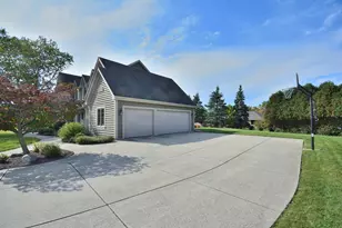 6045 S Pembrook Ct, New Berlin, WI 53151 - Photo 35