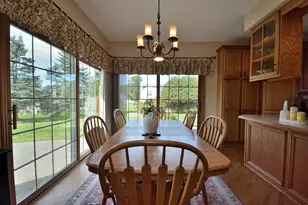 6045 S Pembrook Ct, New Berlin, WI 53151 - Photo 11