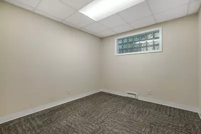 7533  22nd Ave #100, Kenosha, WI 53143 - Photo 9