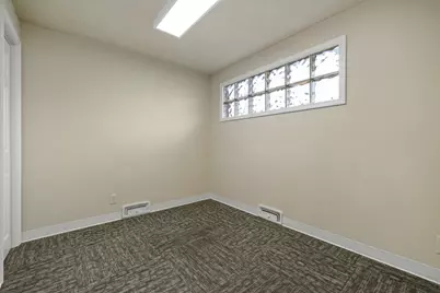 7533  22nd Ave #100, Kenosha, WI 53143 - Photo 3