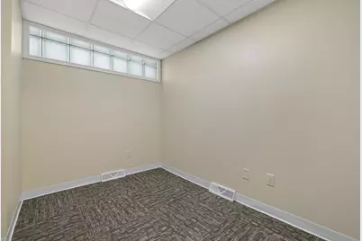 7533  22nd Ave #103, Kenosha, WI 53143 - Photo 5