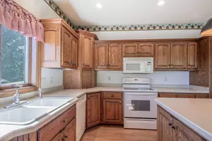 N438 Beverly Dr, Emmet, WI 53098 - Photo 29