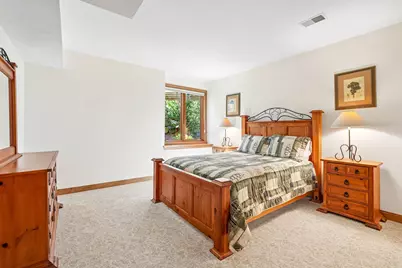 W295S5349  Holiday Oak Dr, Genesee, WI 53189 - Photo 39