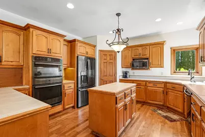 W295S5349  Holiday Oak Dr, Genesee, WI 53189 - Photo 13