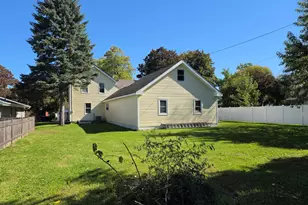 545 Wisconsin St, Genoa City, WI 53128 - Photo 5