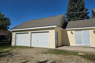 545 Wisconsin St, Genoa City, WI 53128 - Photo 3