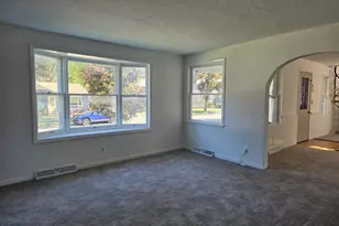 545 Wisconsin St, Genoa City, WI 53128 - Photo 23