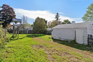 2413 14th St, Two Rivers, WI 54241 - Photo 23