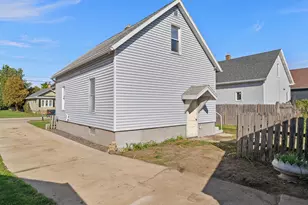 2413 14th St, Two Rivers, WI 54241 - Photo 21