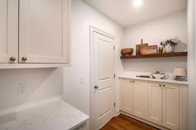 W61N669  Mequon Ave, Cedarburg, WI 53012 - Photo 11