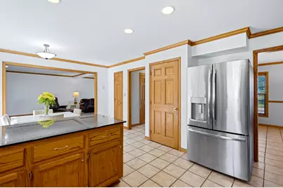 9175 S Patricia Blvd, Oak Creek, WI 53154 - Photo 7