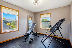 9175 S Patricia Blvd, Oak Creek, WI 53154 - Photo 21