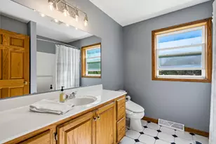 9175 S Patricia Blvd, Oak Creek, WI 53154 - Photo 25