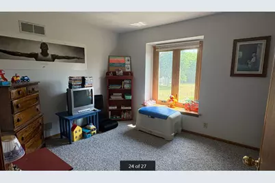 8238 S 47th St, Franklin, WI 53132 - Photo 7