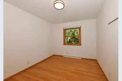 5152  Maplewood Dr, Greendale, WI 53129 - Photo 27