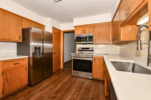 5152 Maplewood Dr, Greendale, WI 53129 - Photo 13
