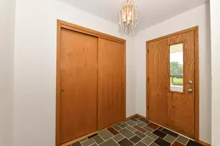 5152 Maplewood Dr, Greendale, WI 53129 - Photo 3